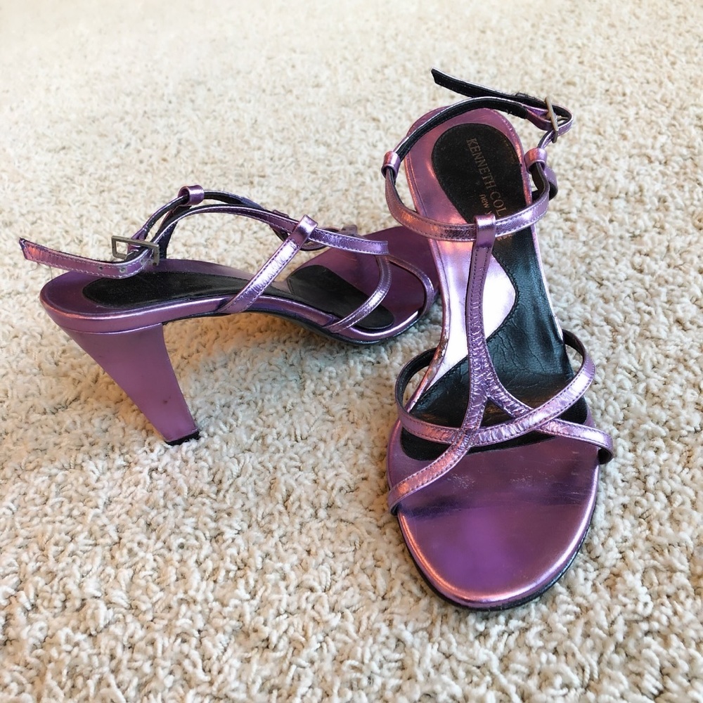 Metallic t strap heel